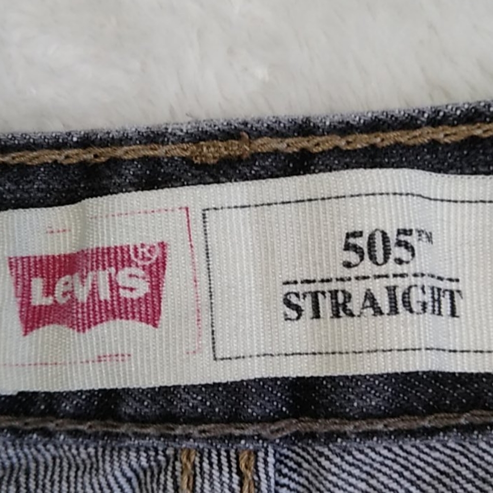 Levi's 505 Jeans - Picture 6 of 7